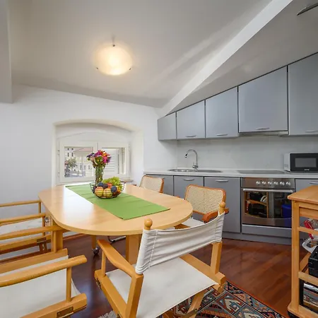 Dida I Nonna Piazza View Апартаменты Пореч